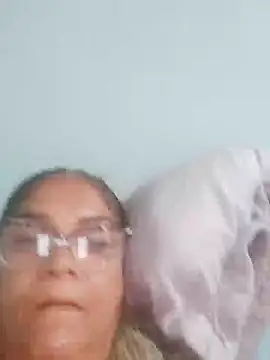 Snapshot of Delicy1 chatting on December 2024 09:05:02 PM Delicy1 online show from December 2024 09:05:02 PM