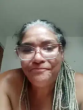 Snapshot of Delicy1 chatting on January 2025 05:37:01 PM Delicy1 online show from January 2025 05:37:01 PM