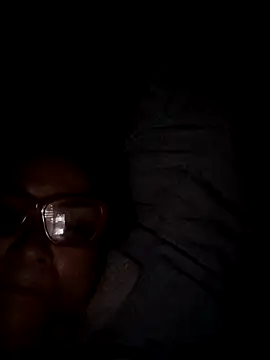 Snapshot of Delicy1 chatting on January 2025 04:04:01 AM Delicy1 online show from January 2025 04:04:01 AM