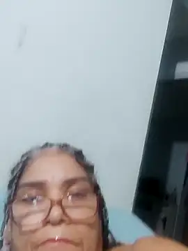 Snapshot of Delicy1 chatting on February 2025 10:54:01 PM Delicy1 online show from February 2025 10:54:01 PM