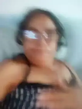 Snapshot of Delicy1 chatting on February 2025 09:43:01 PM Delicy1 online show from February 2025 09:43:01 PM