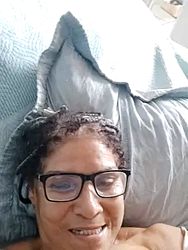 Snapshot of Delicy1 chatting on March 2025 03:27:01 PM Delicy1 online show from March 2025 03:27:01 PM