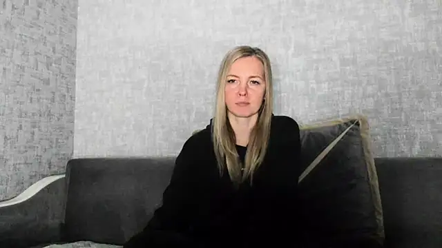 iam Venus online show from May 2026 10:04:02 PM