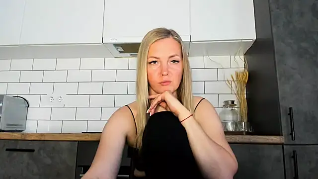 iam Venus online show from May 2026 12:44:02 PM