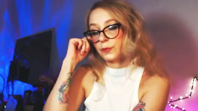 welliza online show from March 2025 11:20:01 PM