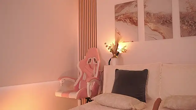 LillyThompson online show from March 2026 10:03:01 PM