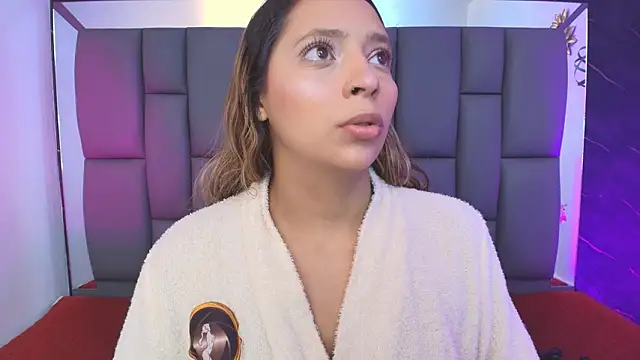 Snapshot of _MiaBrown_ chatting on February 2026 12:12:01 PM MiaBrown online show from February 2026 12:12:01 PM