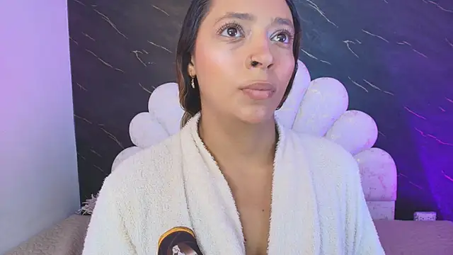  MiaBrown  online show from May 2026 12:12:02 PM