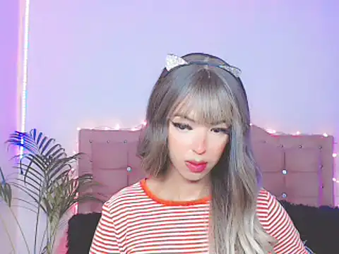 Snapshot of Tanedra_collings chatting on December 2024 06:35:02 AM Tanedra collings online show from December 2024 06:35:02 AM