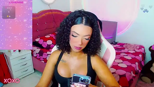 Snapshot of Tanedra_collings chatting on February 2026 02:04:01 AM Tanedra collings online show from February 2026 02:04:01 AM