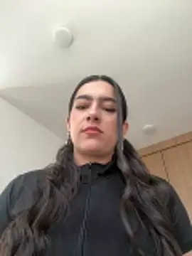 Nicollemays online show from April 2026 01:09:02 PM
