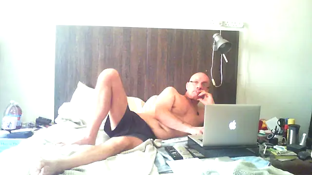 dazuk4513 online show from May 2026 05:09:01 PM