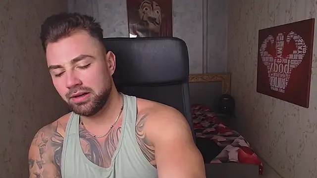 Snapshot of DuncanStone chatting on December 2024 11:03:01 PM DuncanStone online show from December 2024 11:03:01 PM