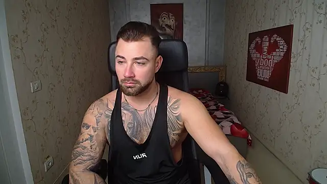 Snapshot of DuncanStone chatting on December 2024 04:44:01 AM DuncanStone online show from December 2024 04:44:01 AM