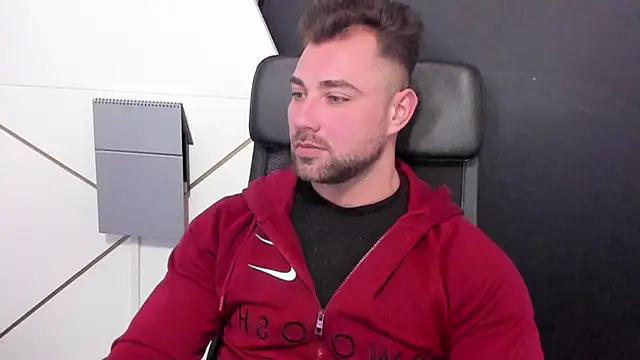 Snapshot of DuncanStone chatting on February 2025 11:21:02 AM DuncanStone online show from February 2025 11:21:02 AM