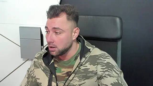 Snapshot of DuncanStone chatting on March 2025 02:19:02 PM DuncanStone online show from March 2025 02:19:02 PM