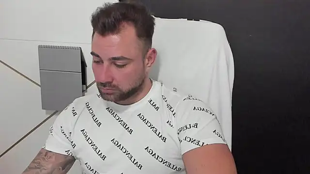 Snapshot of DuncanStone chatting on March 2025 02:12:02 PM DuncanStone online show from March 2025 02:12:02 PM