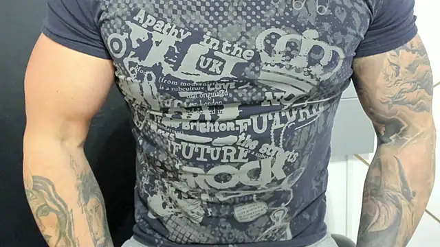 Snapshot of DuncanStone chatting on March 2025 08:12:02 AM DuncanStone online show from March 2025 08:12:02 AM