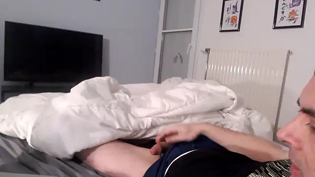 freddy0222222 online show from January 2026 08:47:01 PM