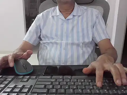 Snapshot of mrose8080 chatting on February 2026 06:49:02 PM mrose8080 online show from February 2026 06:49:02 PM