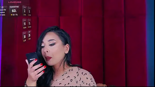 MadyLuxxx online show from June 2026 06:39:02 PM