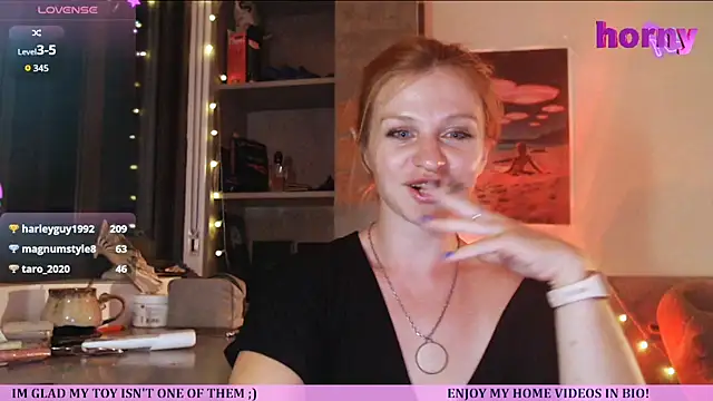 Snapshot of Cassie_Wild chatting on May 2026 02:12:01 PM Cassie Wild online show from May 2026 02:12:01 PM