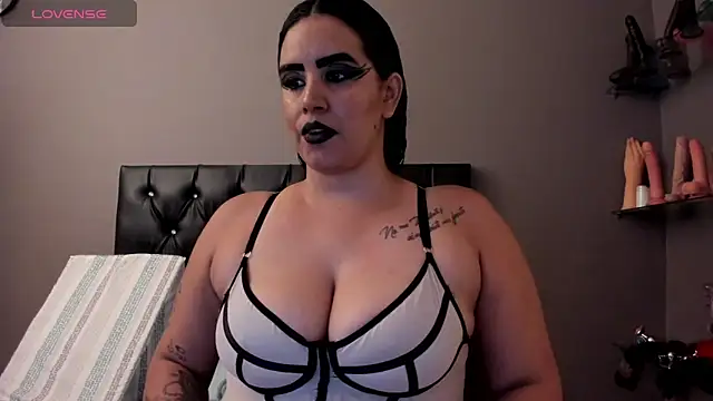 Snapshot of MariaGaitan chatting on October 2025 07:01:02 PM MariaGaitan online show from October 2025 07:01:02 PM