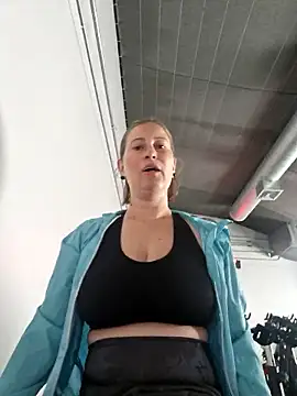 Snapshot of allison_01stone chatting on January 2026 03:15:01 PM allison 01stone online show from January 2026 03:15:01 PM