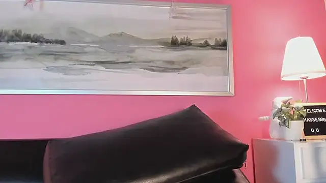 Tiffanysurez  online show from February 2025 10:20:02 PM