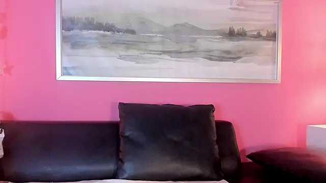 Tiffanysurez  online show from November 2025 08:20:01 PM