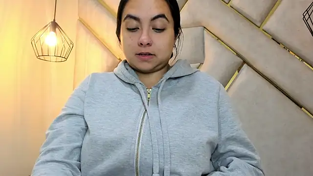 nalalye cruzz  online show from February 2025 08:42:01 AM