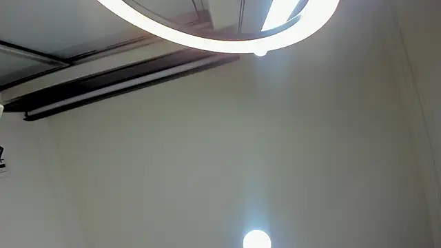 nalalye cruzz  online show from November 2025 05:05:01 AM