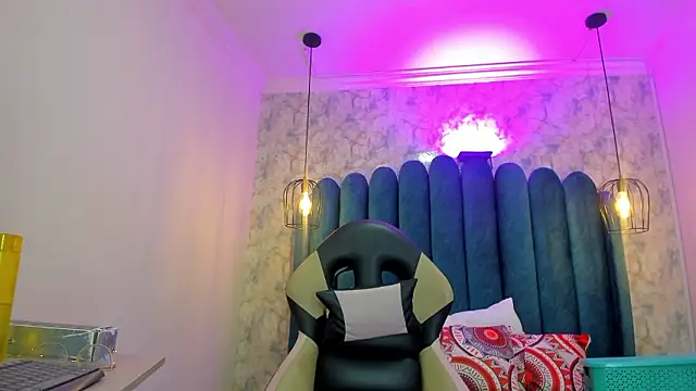 Snapshot of nalalye_cruzz_ chatting on March 2026 03:13:02 AM nalalye cruzz online show from March 2026 03:13:02 AM