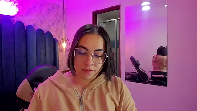 Snapshot of nalalye_cruzz_ chatting on April 2026 02:22:02 AM nalalye cruzz online show from April 2026 02:22:02 AM