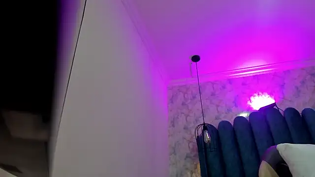 Snapshot of nalalye_cruzz_ chatting on April 2026 02:27:02 AM nalalye cruzz online show from April 2026 02:27:02 AM