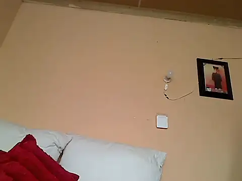 ZOQULUx online show from February 2025 10:43:02 AM