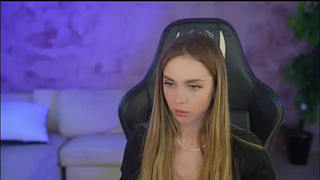 Snapshot of Anabelka054 chatting on November 2025 11:21:01 AM Anabelka054 online show from November 2025 11:21:01 AM