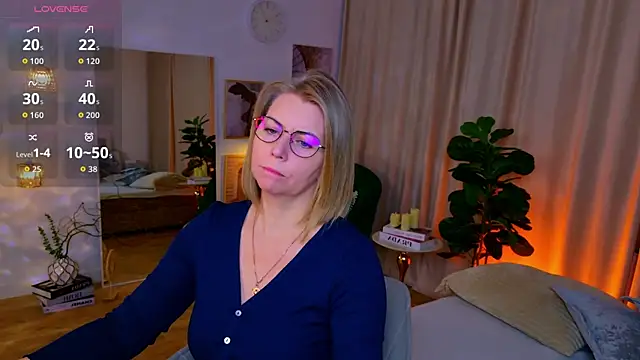 Annie Light online show from May 2026 08:55:01 AM