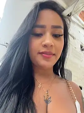 Luisa Fernandaa online show from May 2026 10:19:01 PM