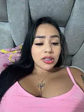 Luisa Fernandaa online show from June 2026 03:33:01 AM