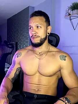 ARON TAYLER01 online show from November 2025 10:24:01 AM