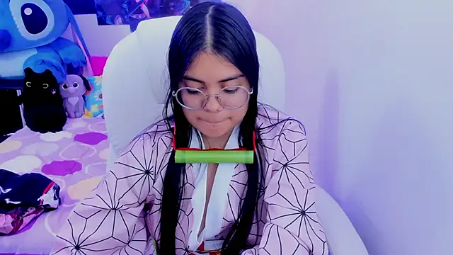 esmeralda112 online show from March 2025 01:04:01 AM