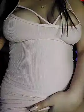 Snapshot of demonaughtyyy chatting on January 2025 07:32:01 AM demonaughtyyy online show from January 2025 07:32:01 AM