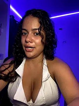 Snapshot of demonaughtyyy chatting on October 2025 03:15:02 AM demonaughtyyy online show from October 2025 03:15:02 AM