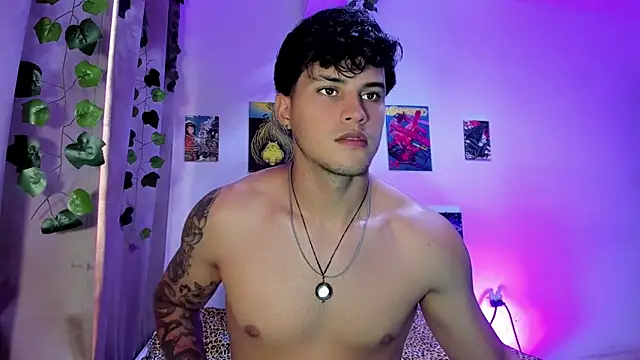 Nekoboy01 online show from December 2024 08:47:02 PM