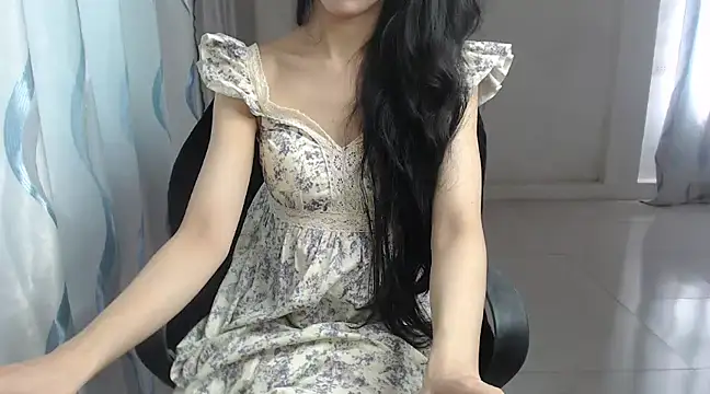 Snapshot of TinyGirls chatting on January 2025 05:19:02 AM TinyGirls online show from January 2025 05:19:02 AM