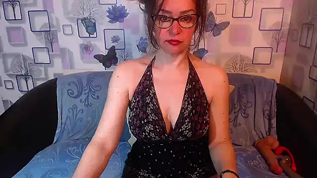 Snapshot of milfsexy chatting on May 2026 07:16:02 AM milfsexy online show from May 2026 07:16:02 AM