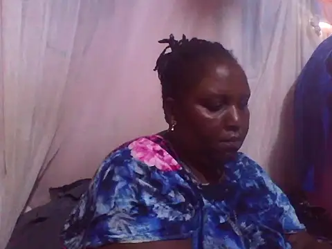 Snapshot of big_clits chatting on September 2025 05:40:01 AM big clits online show from September 2025 05:40:01 AM