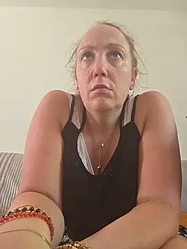 Wisie Cutie online show from May 2026 03:52:02 PM