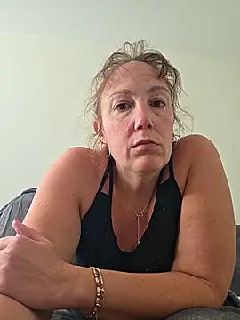 Wisie Cutie online show from June 2026 12:54:02 PM